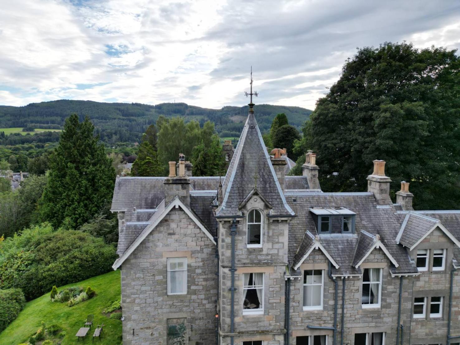 Отель Wellwood Manor Питлохри Экстерьер фото